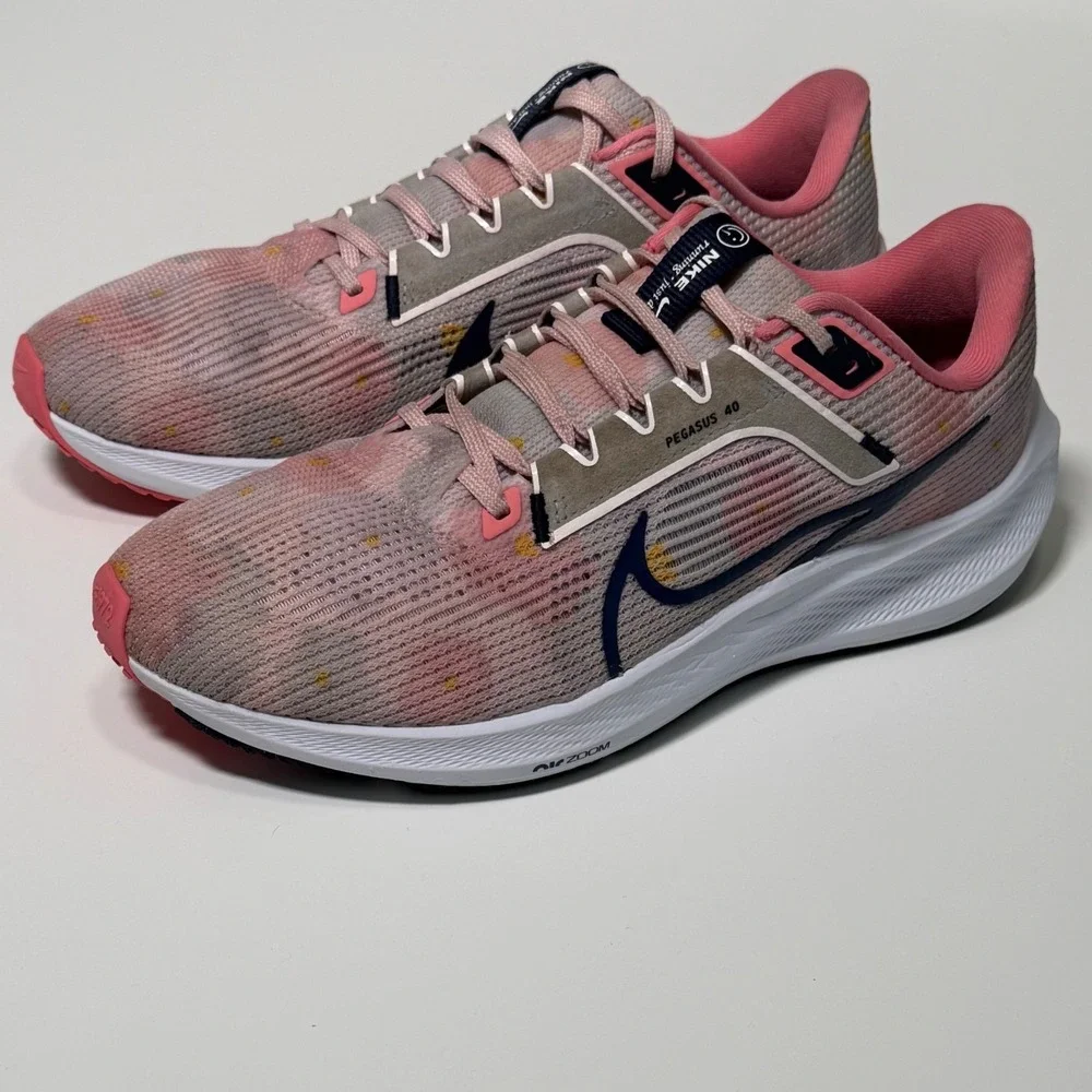 Nike Air Zoom Pegasus 40 Pink Floral Polka Dot Running Shoes Gorpcore Size 11